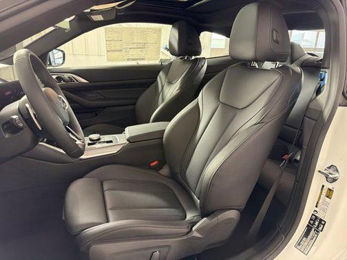 Mineral White Metallic 2026 BMW 430 i xDrive