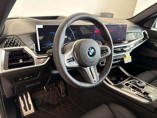 Black Sapphire Metallic 2026 BMW X5 M60i