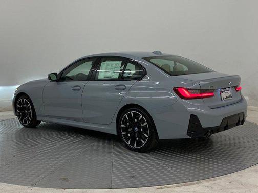 2026 BMW 330 xDrive NA