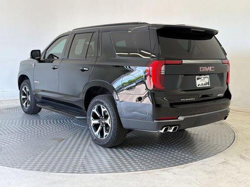 Onyx Black 2025 GMC Yukon 4WD AT4