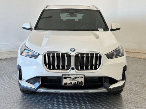Mineral White Metallic 2026 BMW X1 xDrive28i