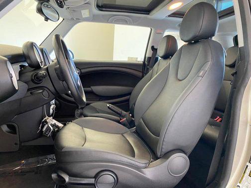 2010 MINI Cooper Base