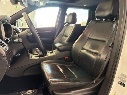 Bright White Clearcoat 2021 Jeep Grand Cherokee Limited