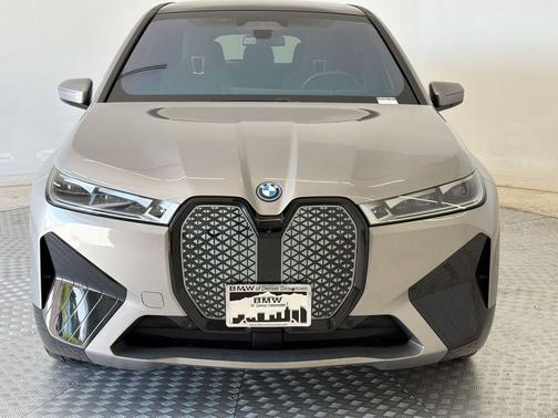 Oxide Grey Metallic 2024 BMW iX M60