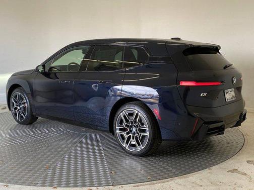 2026 BMW iX xDrive45