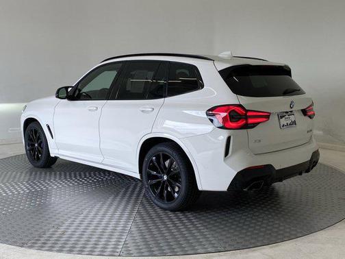 2022 BMW X3 M40i