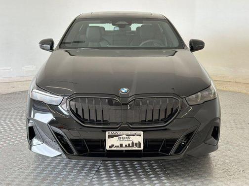 Black Sapphire Metallic 2026 BMW 530 xDrive