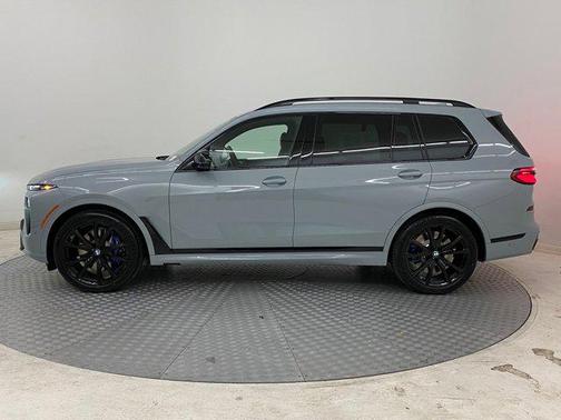 2026 BMW X7 M60i