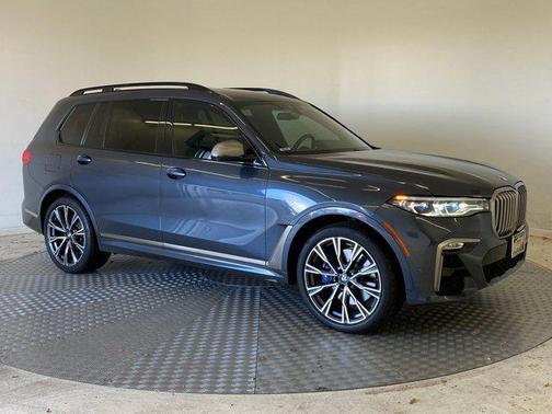 2020 BMW X7 M50i
