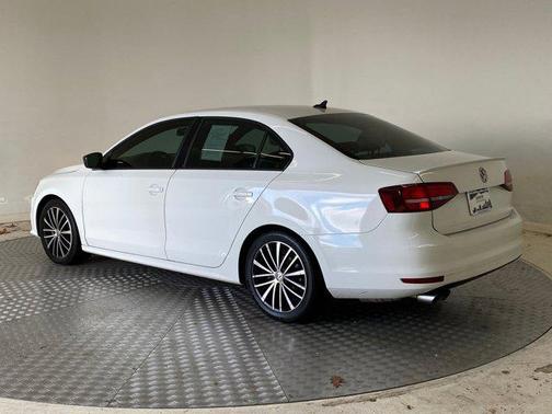 2016 Volkswagen Jetta 1.8T Sport