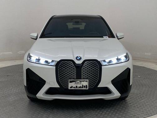2025 BMW iX xDrive50