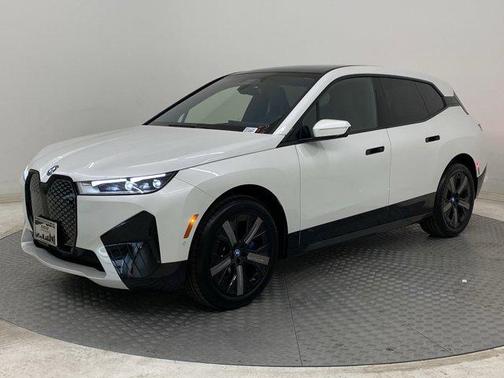 2025 BMW iX xDrive50
