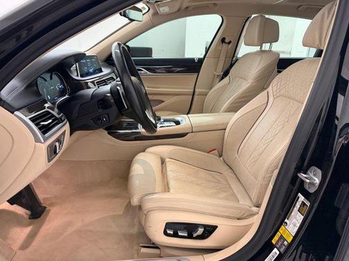 2018 BMW 740e xDrive iPerformance