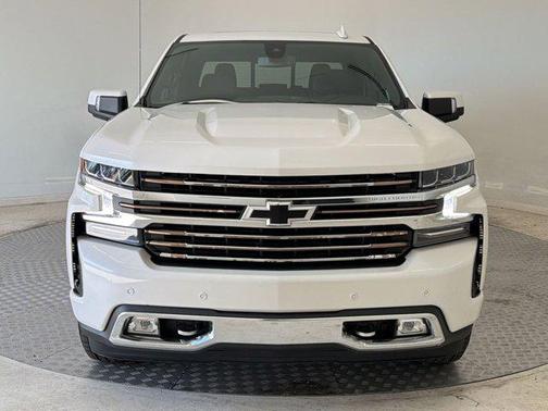 Iridescent Pearl Tricoat 2022 Chevrolet Silverado 1500 Limited High Country