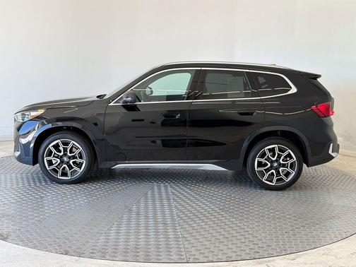 Jet Black 2025 BMW X1 xDrive28i