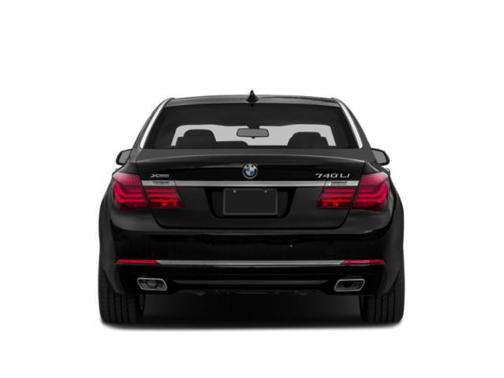 2015 BMW 740 740i