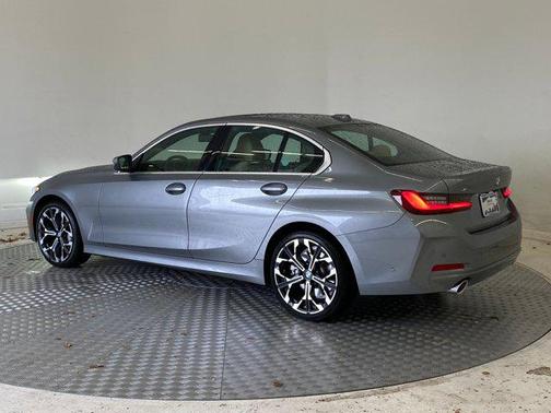 2025 BMW 330 i xDrive