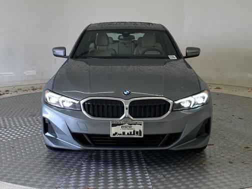 2025 BMW 330 i xDrive