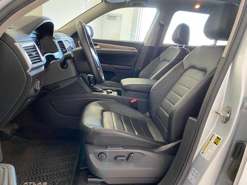 2018 Volkswagen Atlas 3.6L SEL Premium