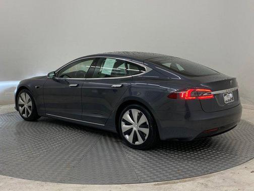 2021 Tesla Model S Long Range