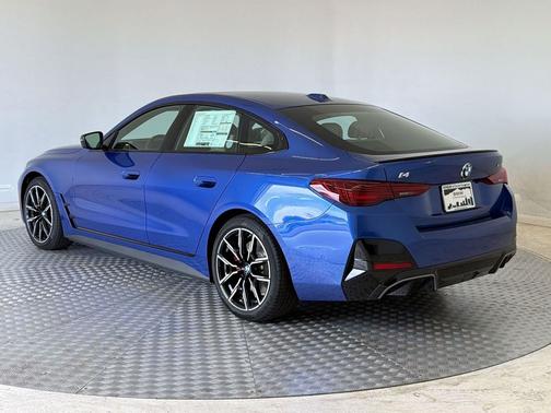 Portimao Blue Metallic 2026 BMW i4 Gran Coupe xDrive40