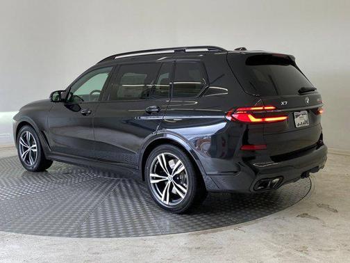 2026 BMW X7 M60i