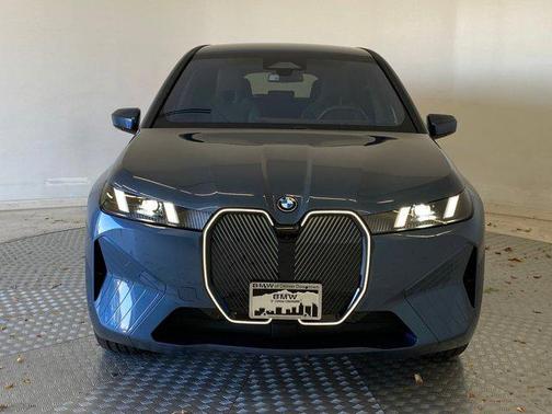 2026 BMW iX xDrive45
