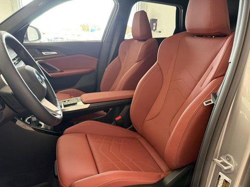 Space Silver Metallic 2026 BMW X1 xDrive28i