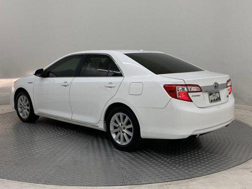 2014 Toyota Camry Hybrid XLE