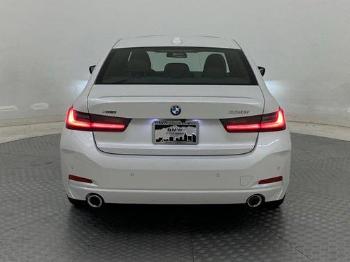 2024 BMW 330 i xDrive