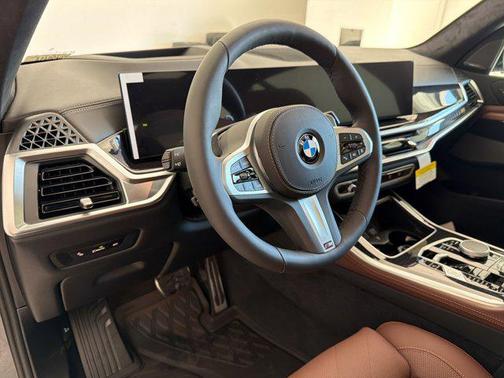 Black Sapphire Metallic 2026 BMW X5 xDrive40i