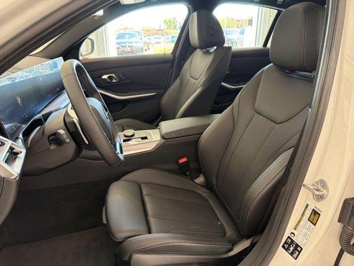 Mineral White Metallic 2025 BMW 330 xDrive