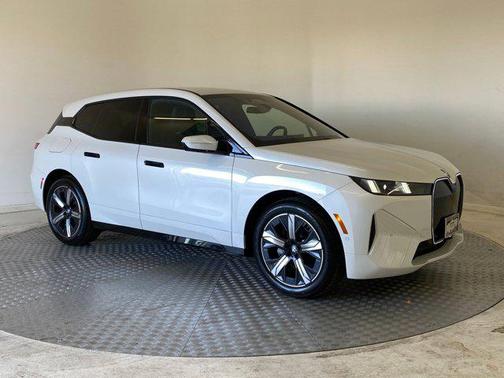 2026 BMW iX xDrive45
