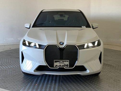 2026 BMW iX xDrive45