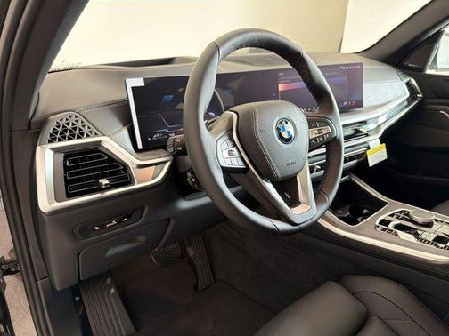Manhattan Green Metallic 2026 BMW X5 PHEV xDrive50e