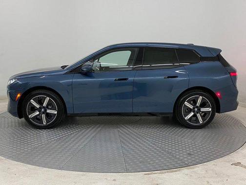 2026 BMW iX xDrive45