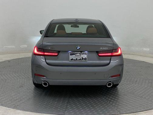 2025 BMW 330 i xDrive