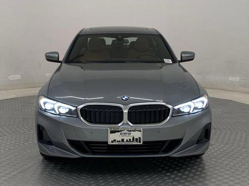2025 BMW 330 i xDrive