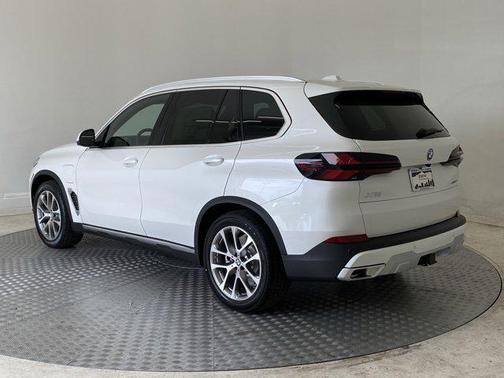 2026 BMW X5 PHEV xDrive50e