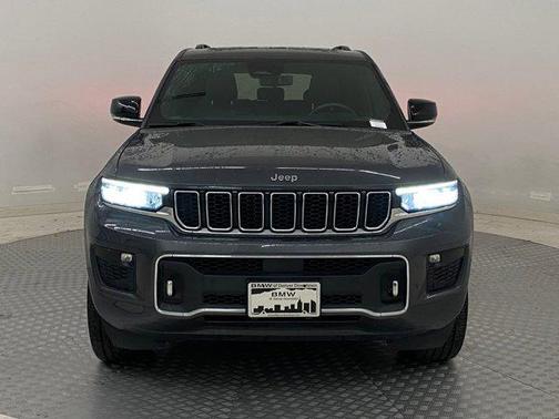 2022 Jeep Grand Cherokee Overland