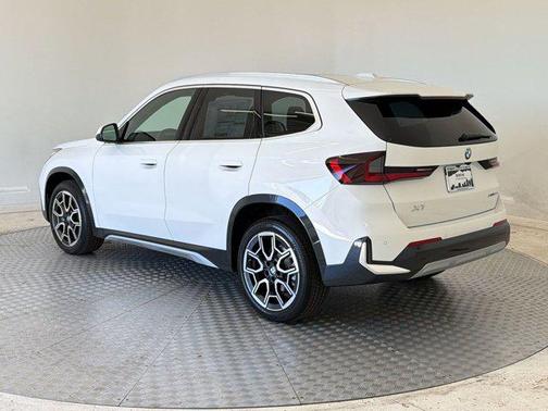 Alpine White 2026 BMW X1 xDrive28i
