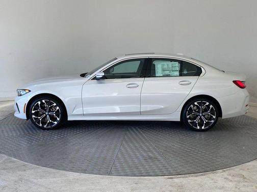 2026 BMW 330 xDrive NA