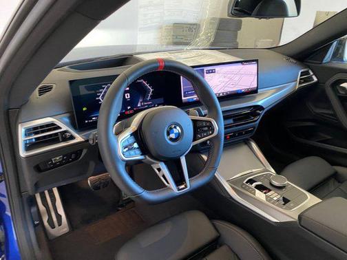 2026 BMW M240 i xDrive