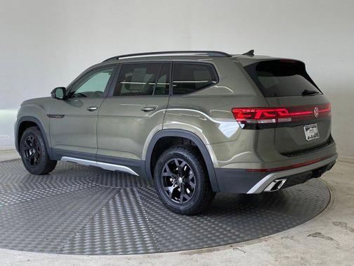 2024 Volkswagen Atlas 2.0T SEL