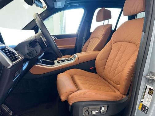 Brooklyn Grey Metallic 2025 BMW X5 PHEV xDrive50e