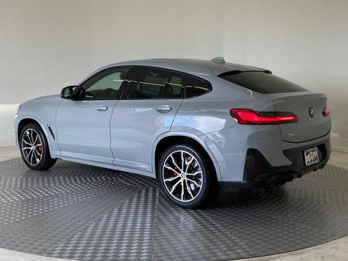 2022 BMW X4 M40i