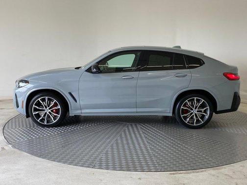 2022 BMW X4 M40i