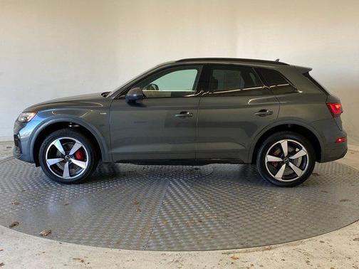 2024 Audi Q5 45 S line Premium Plus