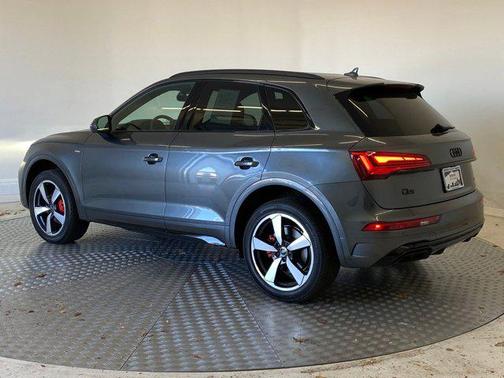 2024 Audi Q5 45 S line Premium Plus