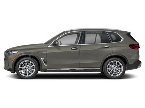Manhattan Green Metallic 2025 BMW X5 PHEV xDrive50e